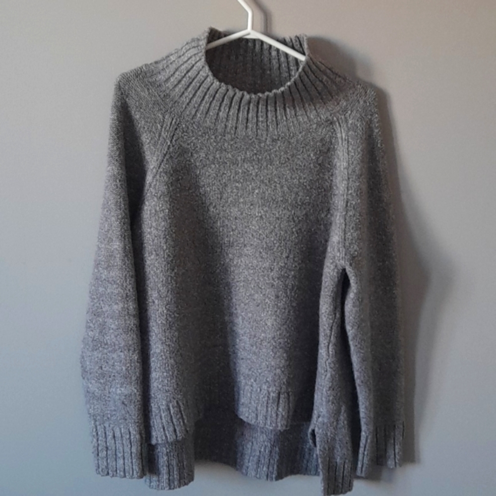 H&M Sweater